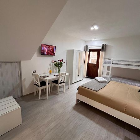 Casa Peppina Apartment SantʼAntìoco Екстериор снимка